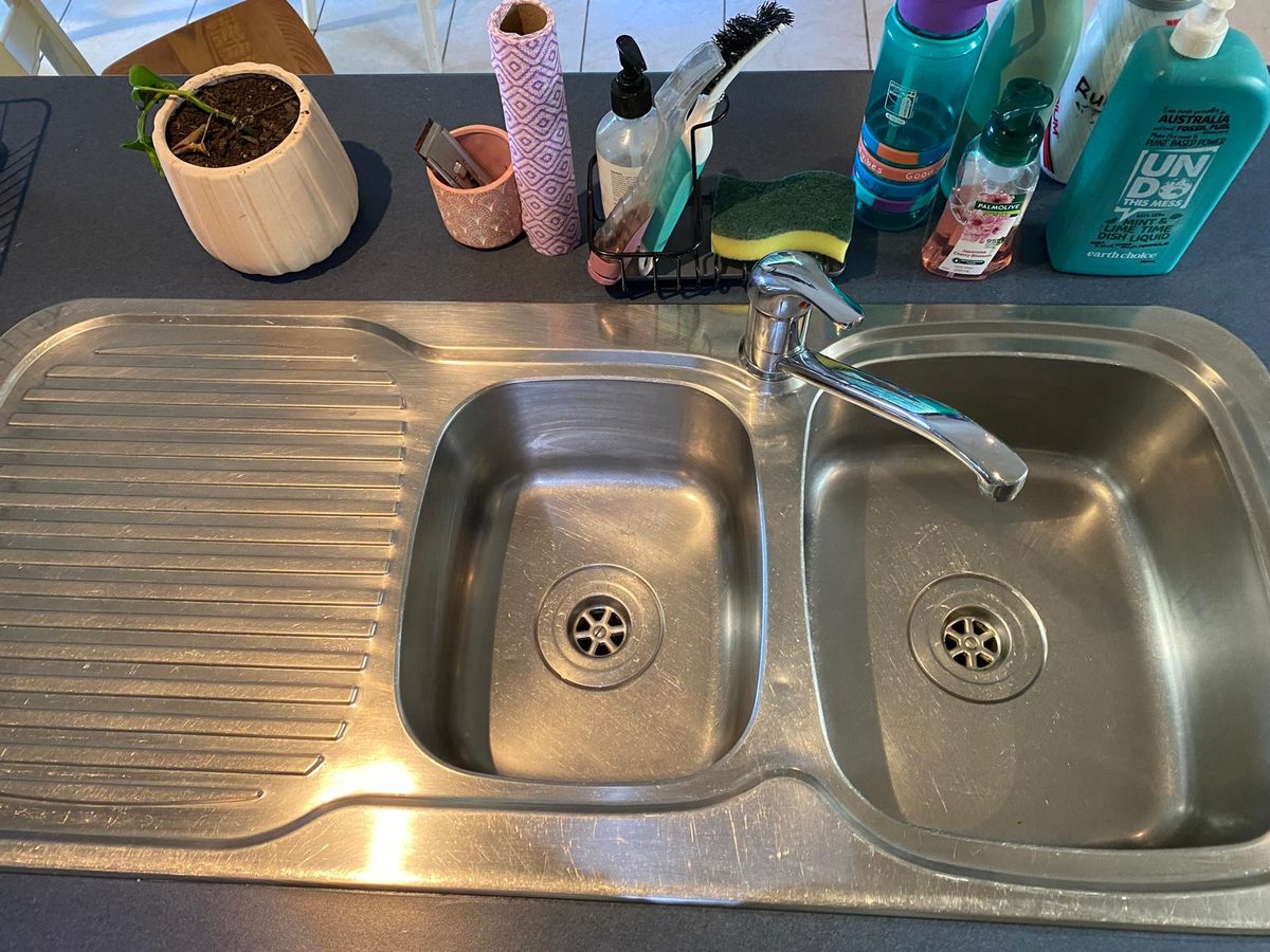 Sparkling sink after cleaning